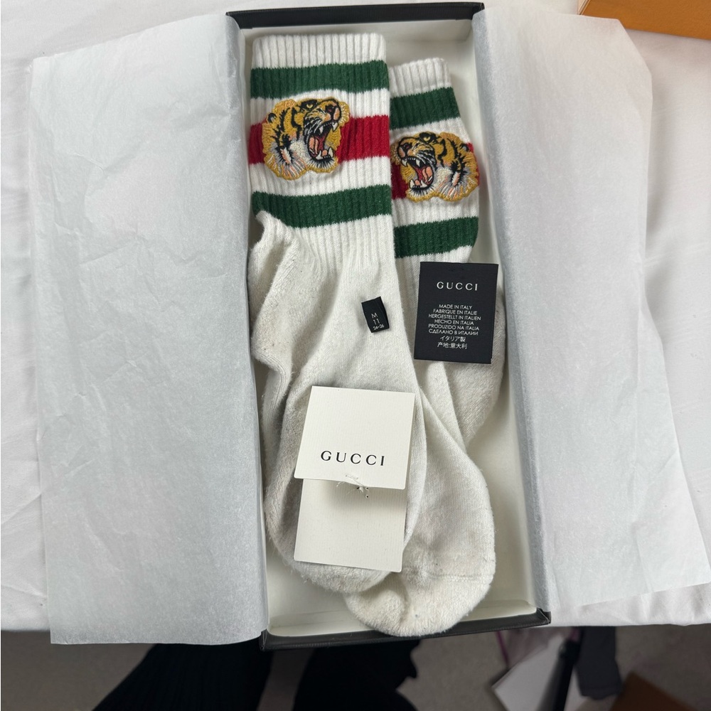 Gucci White Socks with Tiger and Stripes